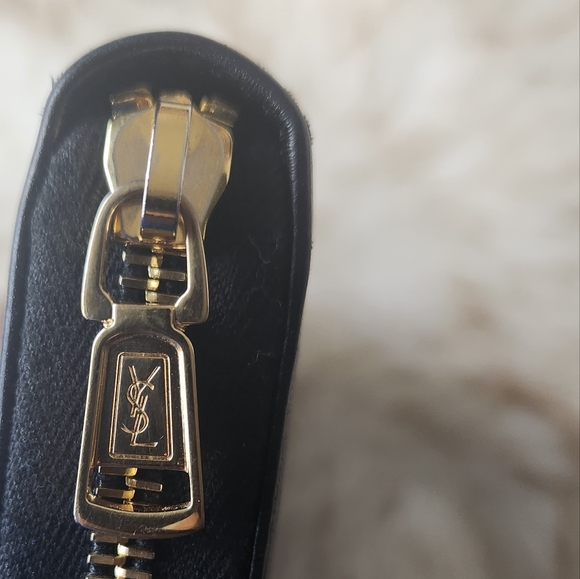 Yves Saint Laurent YSL Belle Du Jour Monogram Zip Around Wallet - Picture 10 of 15